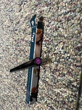 Pley Liquid Asset Waterproof Eyeliner — Purple Pley